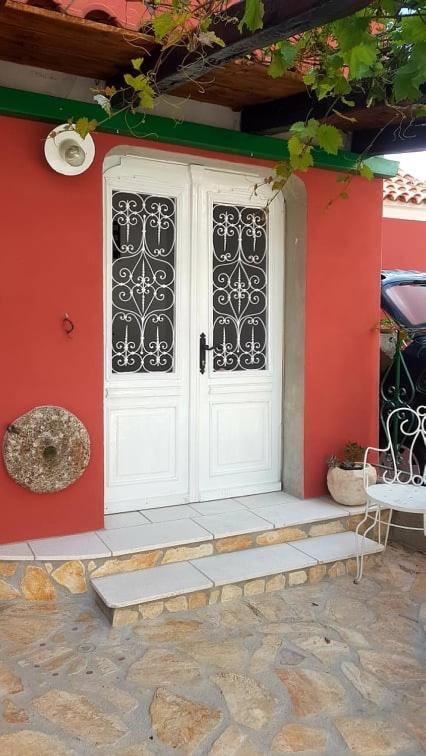 Vintage House For Rent 60M From Sea Apartment Baska Voda Luaran gambar