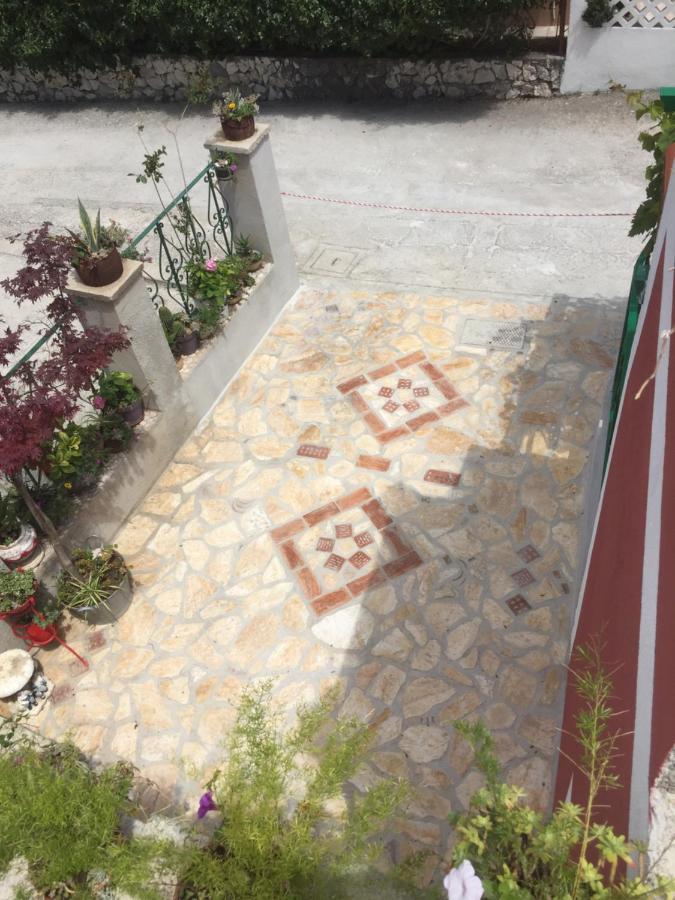 Vintage House For Rent 60M From Sea Apartment Baska Voda Luaran gambar