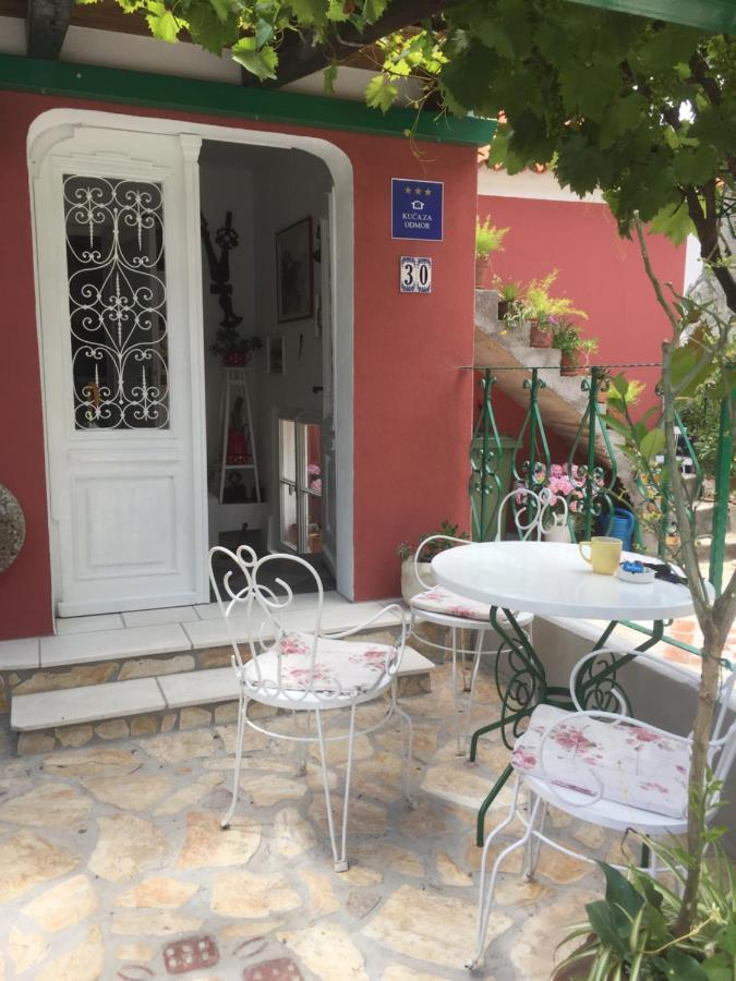 Vintage House For Rent 60M From Sea Apartment Baska Voda Luaran gambar