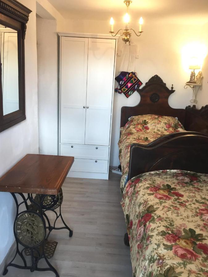 Vintage House For Rent 60M From Sea Apartment Baska Voda Luaran gambar